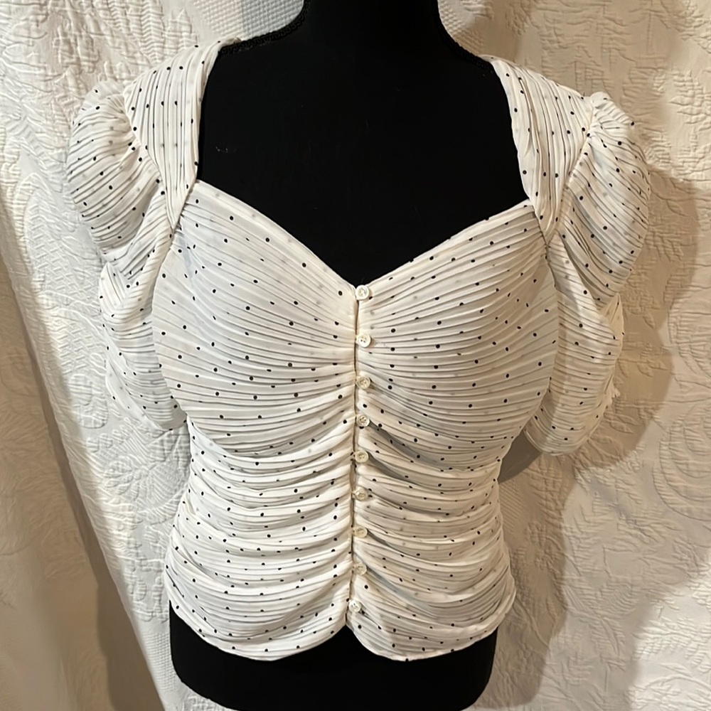 FRAME GATHERED BUTTON FRONT TOP,‎ size medium